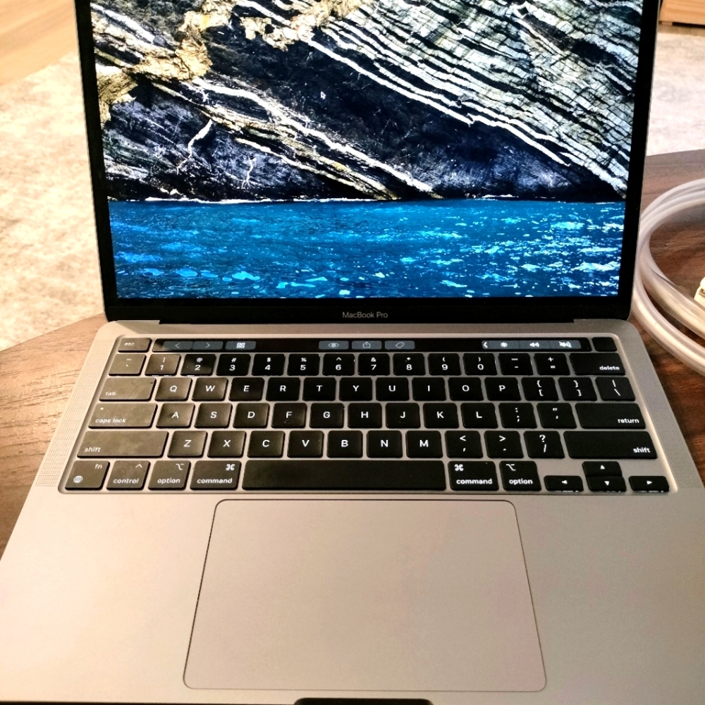 Apple MacBook Pro 2020 13-inch, M1